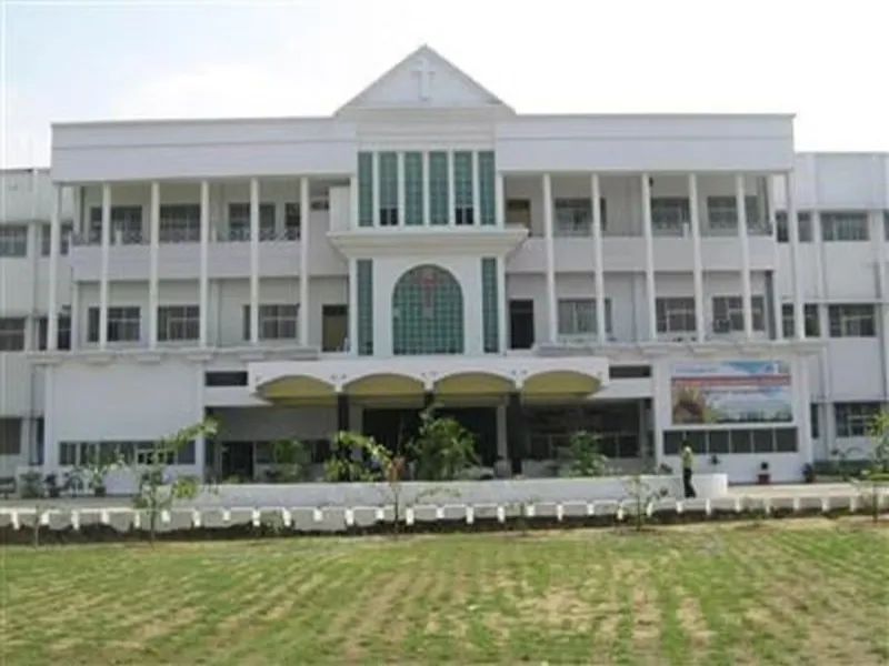 प्रयागराज : शिक्षकों की नियुक्ति के मुकदमे में शुआट्स अधिकारियों के विरूद्ध कार्रवाई पर सुप्रीम कोर्ट ने लगायी रोक