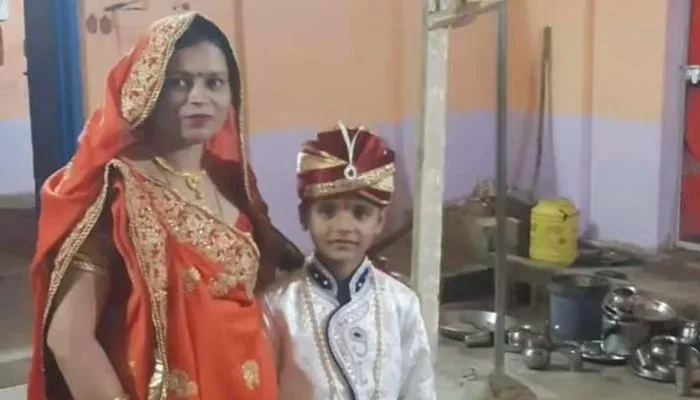 Kanpur Accident : पहले कार ने मारी टक्कर, सड़क पर गिरने पर दंपति को ट्रक ने रौंदा, मां-बेटे की मौत, पति घायल