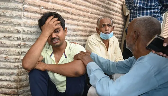 Kanpur: नाबालिग रईसजादे को बचाकर, ड्राइवर ने कार चलाना बताया, परिजनों में आक्रोश, पुलिस बोली- CCTV से हो रही जांच