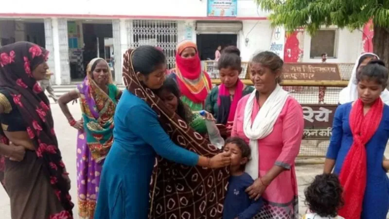 Kanpur: पांच दिन जंग लड़ने के बाद हार मान गई मासूम, सात साल के नाबालिग ने किया था दुष्कर्म का प्रयास, जानें- मामला