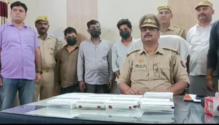 Kanpur: UPI बनाकर जनसेवा केंद्र से रुपये निकालने वाले तीन शातिर गिरफ्तार, हाईटेक तकनीकी का करते थे इस्तेमाल 