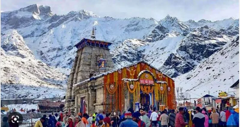 Kedarnath: आज केदारनाथ में खिली धूप, श्रद्धालुओं के लिए हेली सेवा चालू