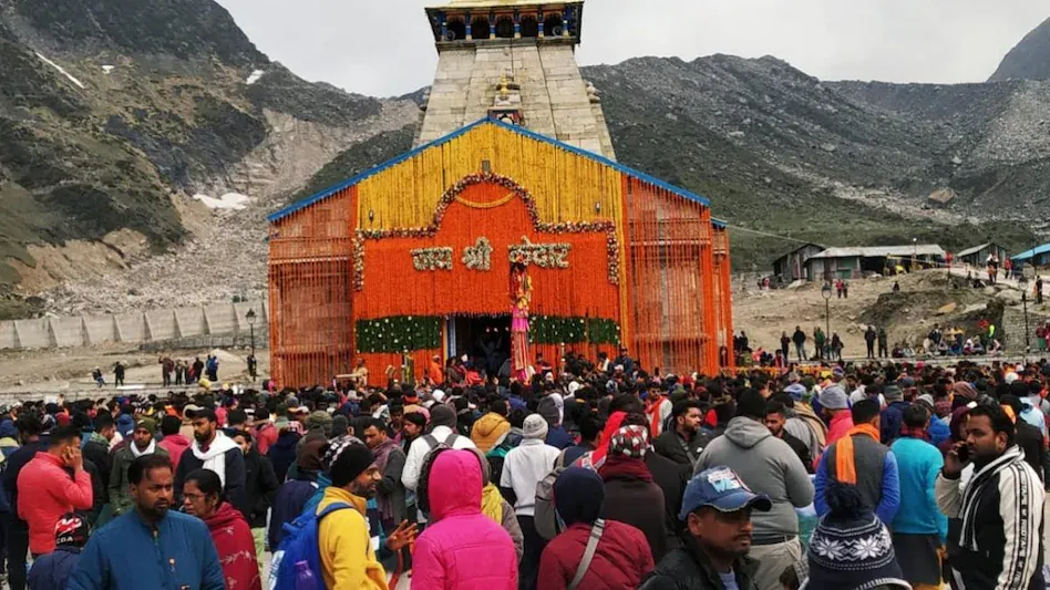 Chardham Yatra 2023: भक्तों की उमड़ी भीड़, बाबा केदार के दर्शन को आए लाखों श्रद्धालु 