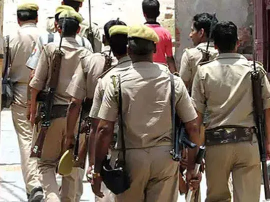 Haldwani News: धार्मिक अवस्थापना को ध्वस्त करने गई वन विभाग व ग्रामीणों में तनातनी, भारी संख्या में पुलिस तैनात 