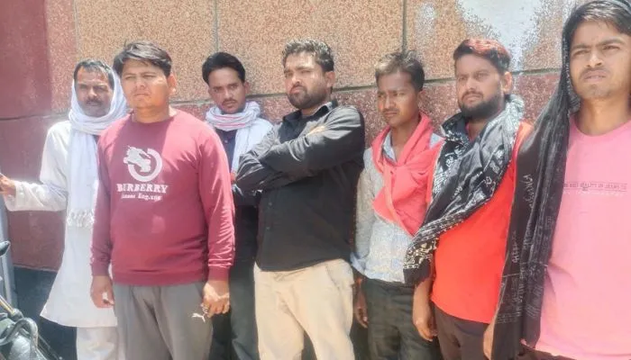 Mahoba News : युवक की संदिग्ध परिस्थितियों में मौत, परिजनों ने चचेरे भाई पर जताई आंशका, जांच में जुटी पुलिस