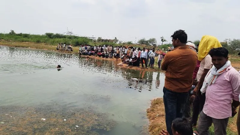 Mahoba में तालाब में नहाने गए किशोर की डूबने से मौत, Kannauj में निचली गंग नहर में किशोर डूबा, बीस घंटे बाद मिला शव