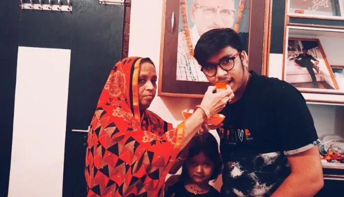 CBSE Board: Mahoba में इंटर में श्रवण अग्रवाल ने 95.8 प्रतिशत अंक लाकर जिला किया टॉप, बोले- इंजीनियर बनना चाहता हूं