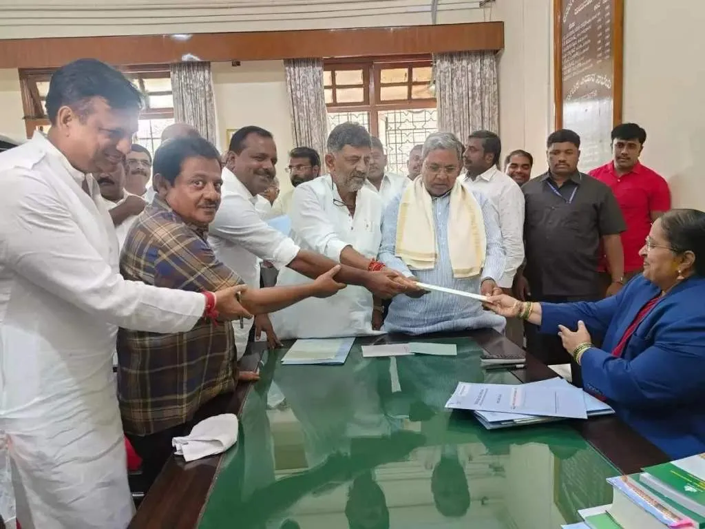 कांग्रेस विधायक यू टी खादर सर्वसम्मति से कर्नाटक विधानसभा के अध्यक्ष चुने गए 