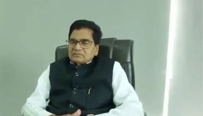 इटावा में प्रो. रामगोपाल यादव ने कसा तंज, बोले- अहंकार से भरी भाजपा को कर्नाटक चुनाव के नतीजे दिखायेंगे आईना