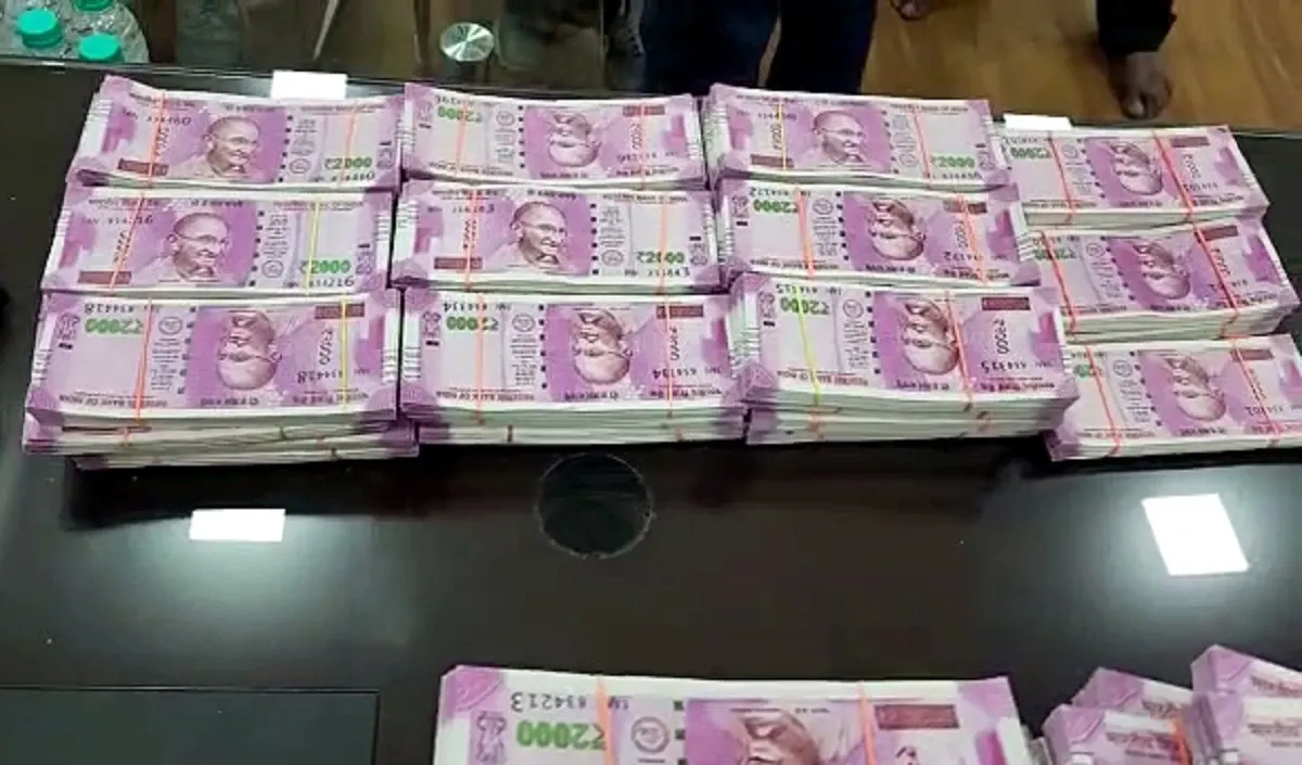 रिजर्व बैंक का दो हजार रु के नोट चलन से वापस लेने का फैसला नक्सलियों को झटका : पुलिस 