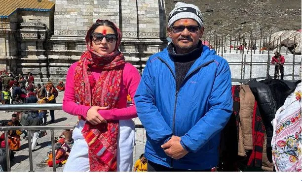 Kedarnath Dham पहुंचीं अभिनेत्री सारा अली खान, बाबा के दर्शन कर बोलीं- यहां आकर मिलता है स्वर्ग का अहसास 