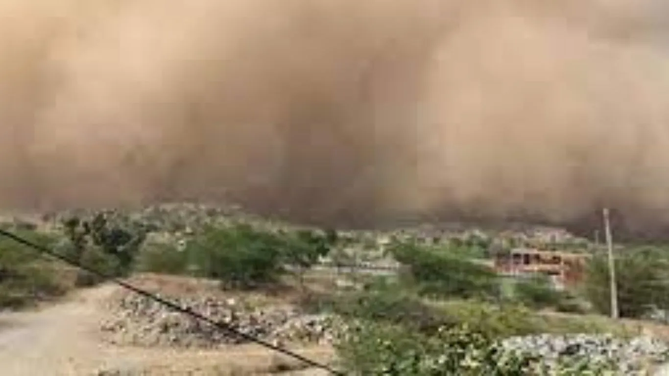 Rudrapur News : 40 किमी प्रति घंटे की रफ्तार से आयेगा अंधड़, बुधवार से पहाड़ी और मैदानी इलाकों में होगी बारिश