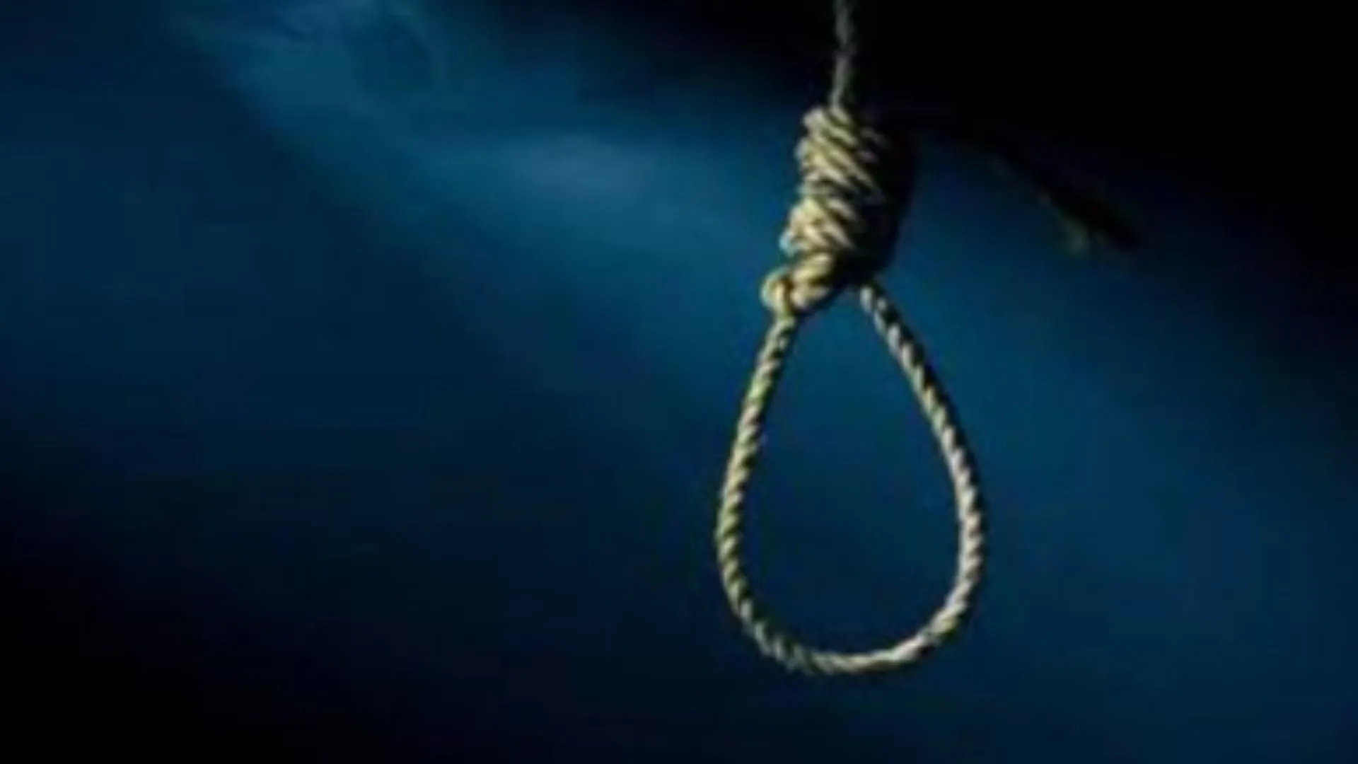 शाहजहांपुर : नर्सिंग होम संचालिका का शव अस्‍पताल में लटका मिला, मचा हड़कंप