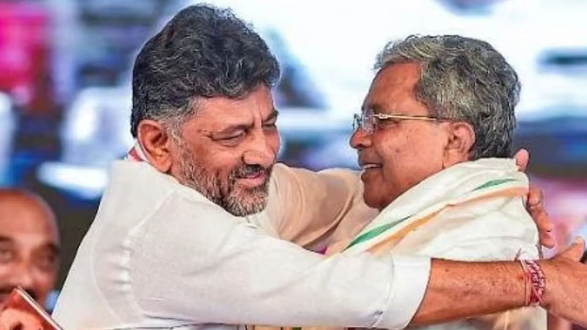 कर्नाटक CM पर सस्पेंस बरकरार, सुरजेवाला बोले- अभी नहीं हुआ फैसला