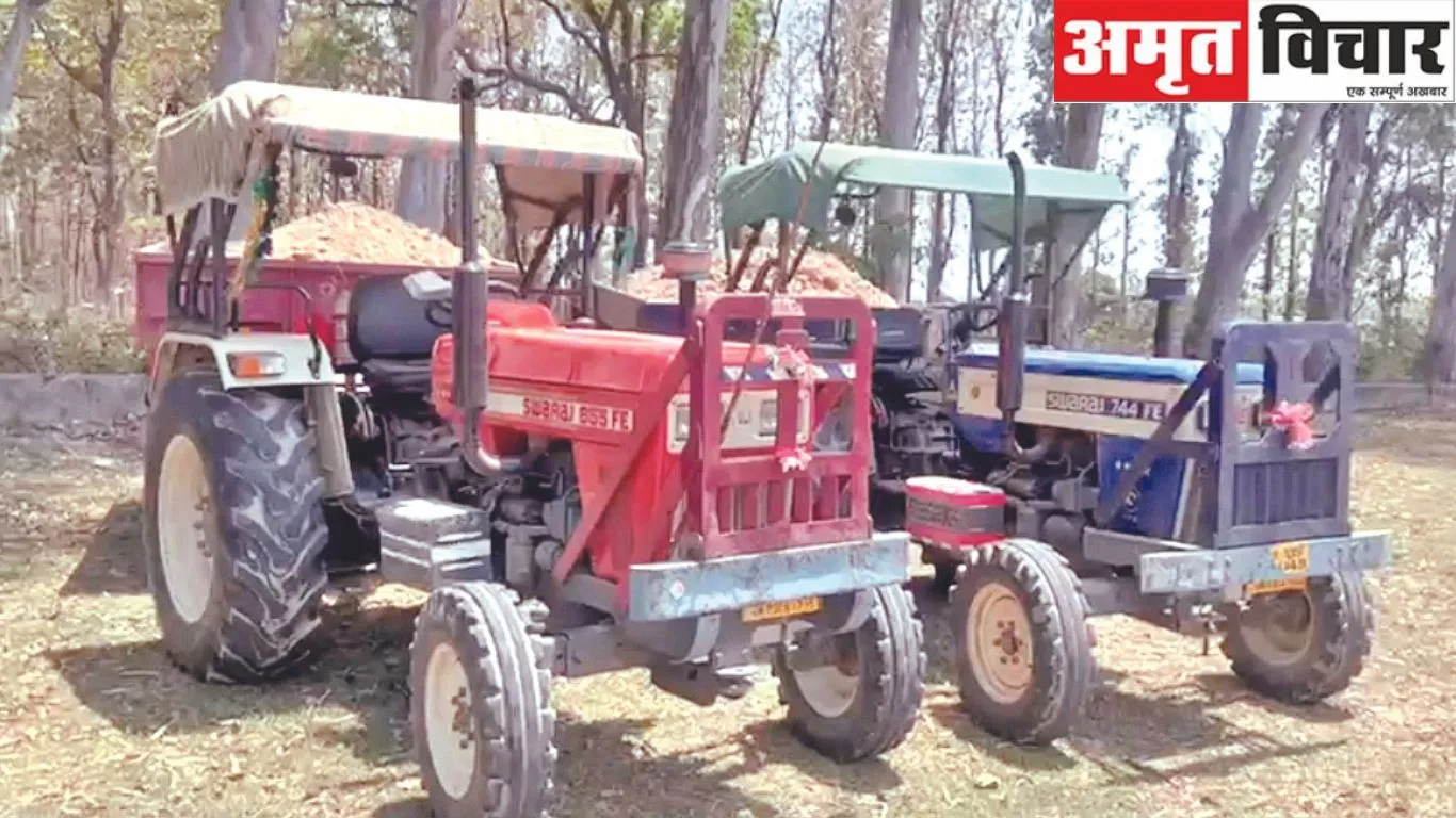 Khatima News: अवैध खनन से भरी दो ट्रैक्टर-ट्रॉली सीज 