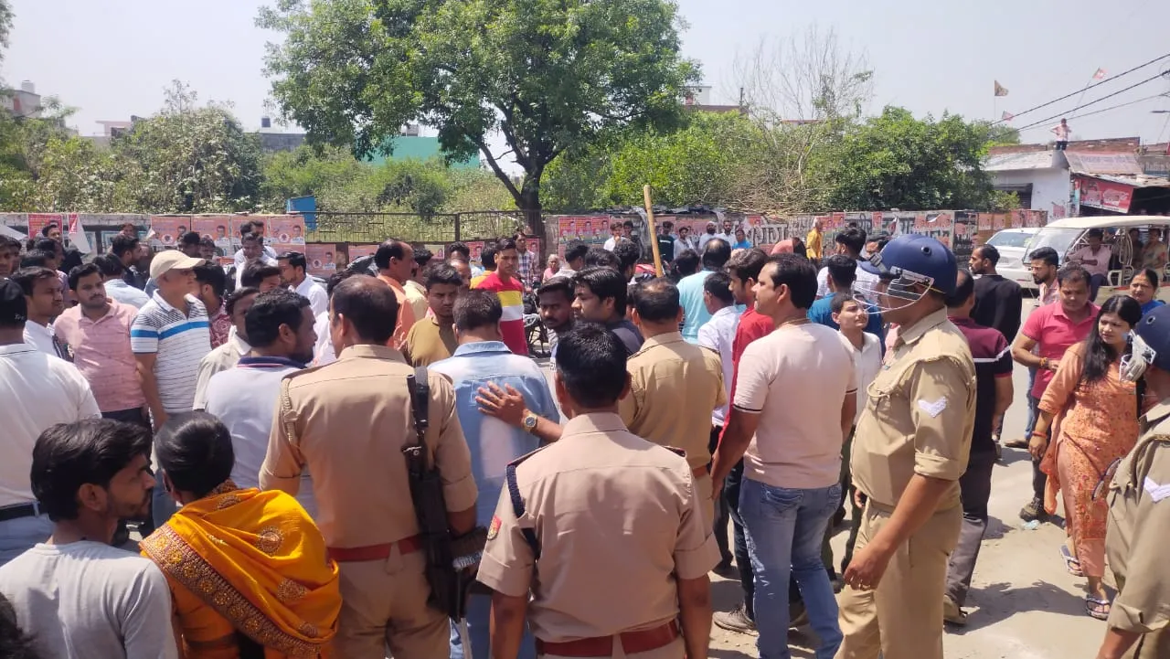 बरेली: केडीईएम इंटर कॉलेज में फर्जी वोटिंग पर हंगामा, मची अफरा-तफरी