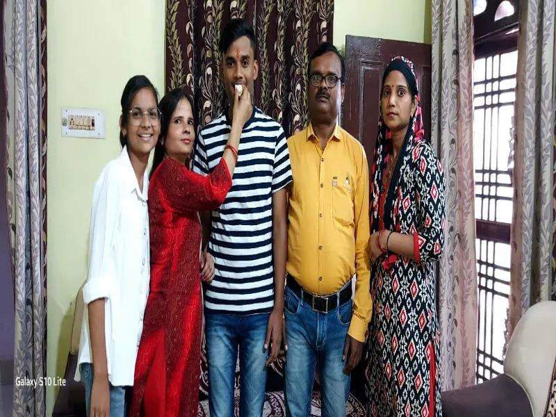 हरदोई: CBSE इंटर का निकला परिणाम, सिद्धांत प्रजापति ने किया टॉप