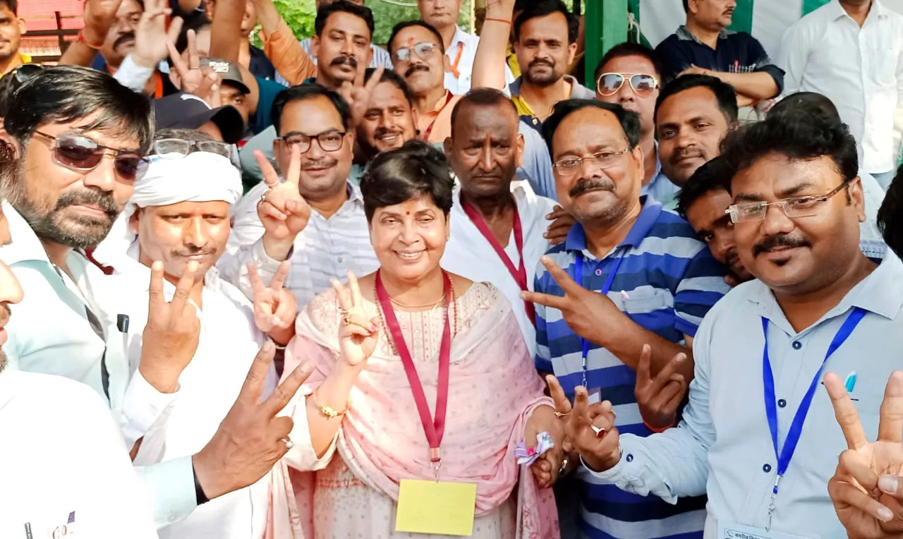 लखीमपुर में नगर पालिका की तीन और नगर पंचायतों की दो सीटों पर खिला कमल