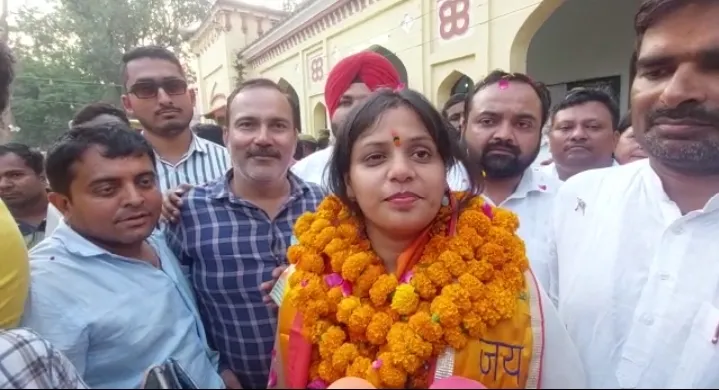 पीलीभीत: भाजपा की आस्था ने रोका जायसवाल का विजय रथ, विमला को ले डूबी मुद्दों की 'बरसात'