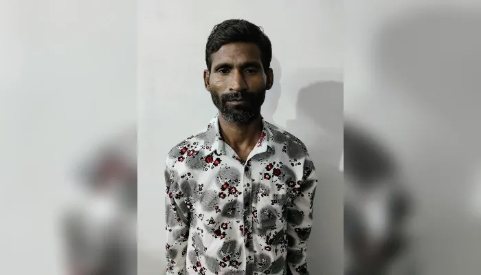 Etawah News : कस्टडी रिमांड लेकर पुलिस ने बरामद की लूटी हुई सोने की अंगूठी, दंपति के साथ लूट का मामला