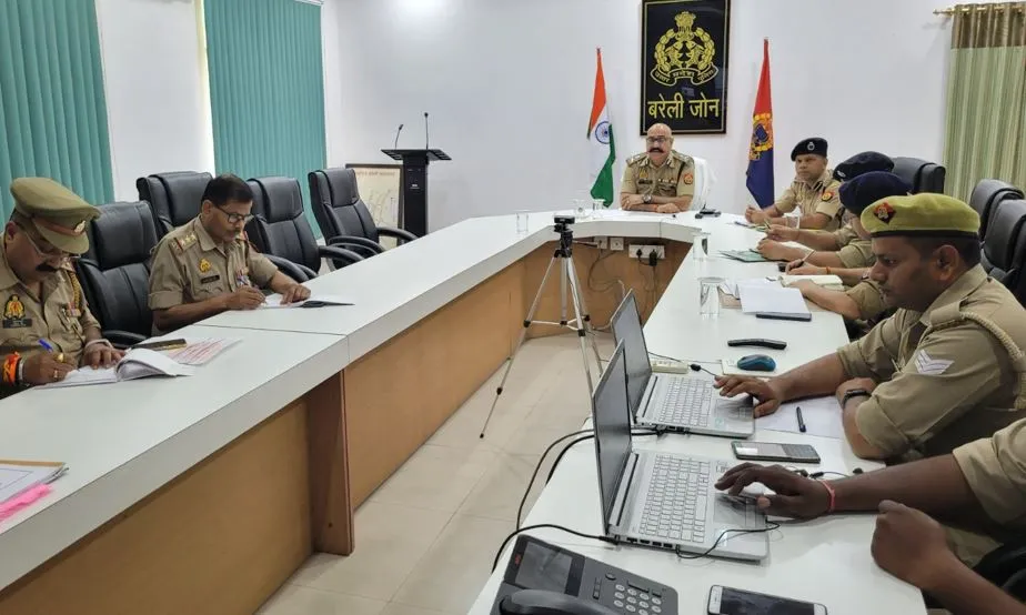 बरेली: राष्ट्रविरोधी माहौल बनाने वालों के खिलाफ करें सख्त कार्रवाई- एडीजी