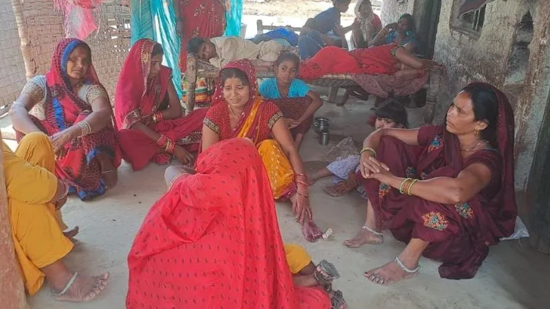 Kanpur Dehat News: पिकअप बैक करने के दौरान हुआ हादसा, किशोर की मौत, परिजन बोले- हत्या की गई, पुलिस ने शुरू की जांच