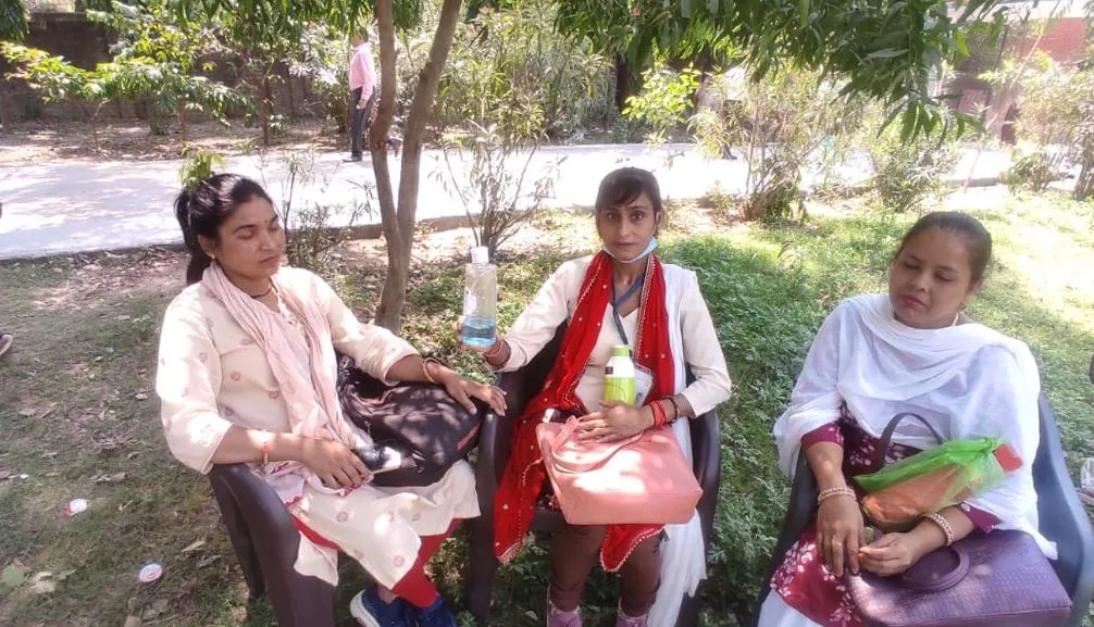 बरेली: न मास्क मिले न सेनेटाइजर, खाली बैठी रहीं टीमें 