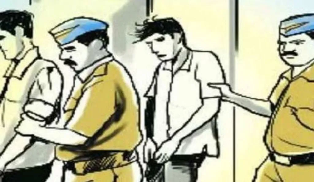 बरेली: फर्जी मतदान करने के आरोप में नाबालिग समेत आठ गिरफ्तार, मचा हड़कंप 
