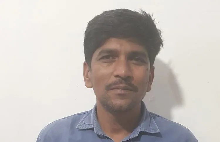 बरेली: 25 हजार का इनामी दिल्ली में STF  के हत्थे चढ़ा, पहचान छिपाकर फैक्ट्री में कर रहा था काम