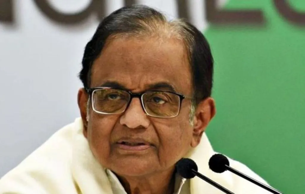 ‘डबल इंजन’ की सरकार के झूठे वादों से सावधान रहें कर्नाटक के मतदाता: चिदंबरम 