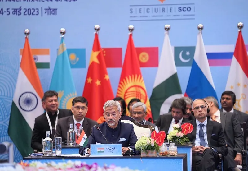 SCO Summit : नहीं मिले हाथ, नमस्ते से किया अभिवादन...जयशंकर ने आतंकवाद पर पाक को लताड़ा