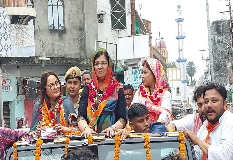 रामपुर : जया प्रदा ने आजम खां पर साधा निशाना, बोलीं- 100 प्रतिशत का नेता अब शून्‍य पर आ गया 