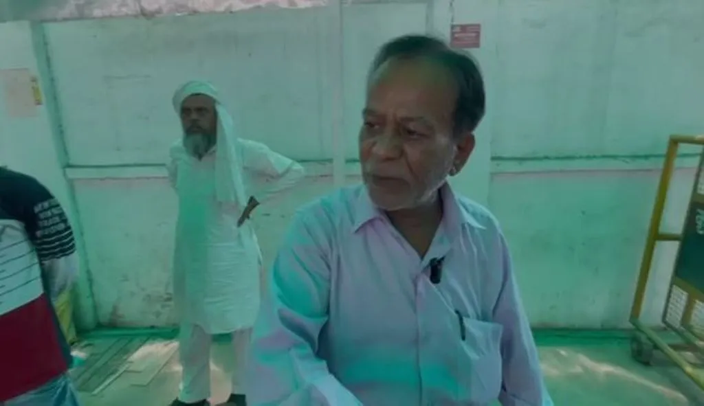 बरेली: थाने से चंद कदमों की दूरी पर दुकान में लूटपाट, पीड़ित ने एसएसपी से लगाई न्याय की गुहार   