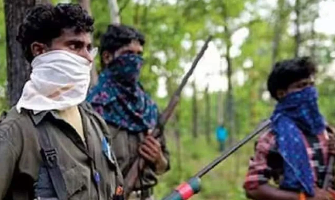 छत्तीसगढ़: सुकमा में नक्सलियों ने लाठी-डंडों से पीटकर की युवक की हत्या 