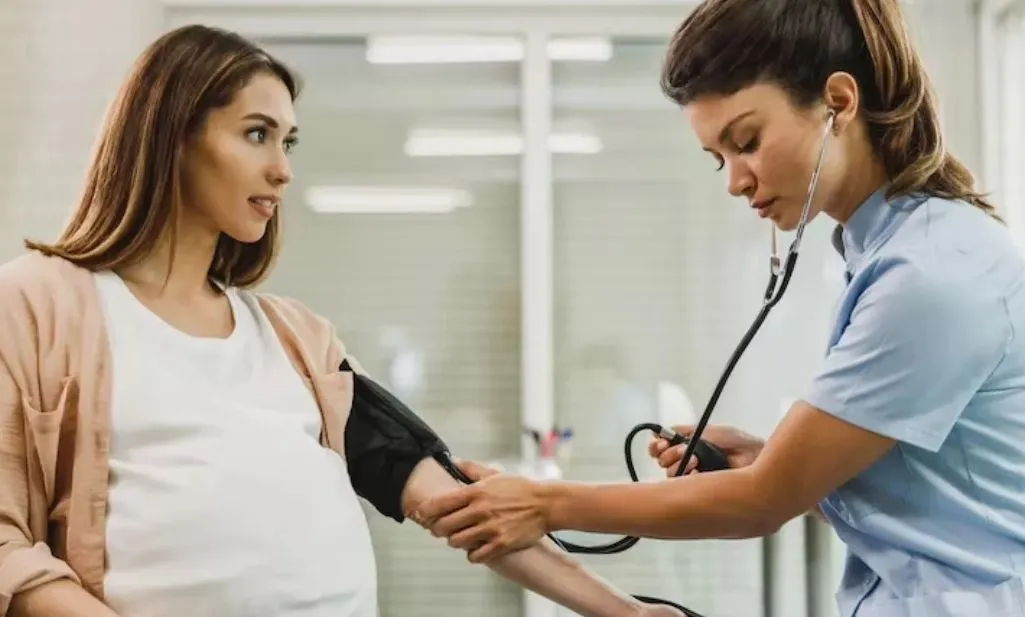 वर्ल्ड हाइपरटेंशन दिवस: खानपान का रखें ध्यान, नहीं बढ़ेगा गर्भवतियों का बीपी