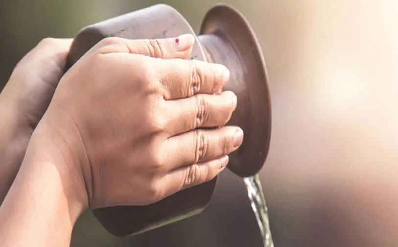 Bareilly: पूजा स्थल पर किया अवैध कब्जा, एसएसपी से शिकायत 