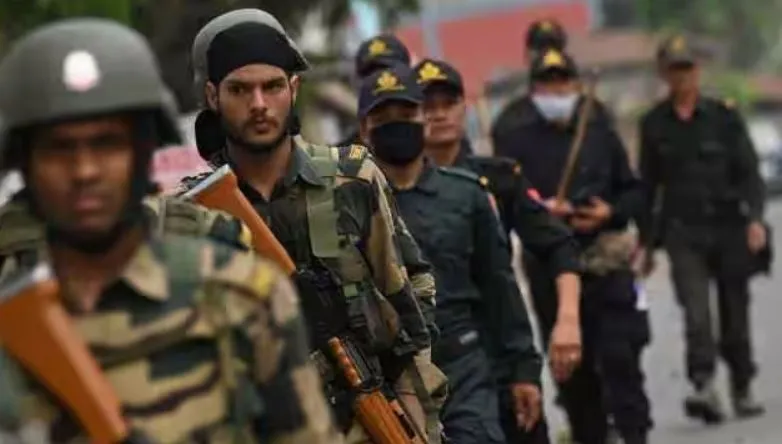 हिंसा प्रभावित मणिपुर में स्थिति में सुधार, 11 जिलों में कर्फ्यू में ढील 