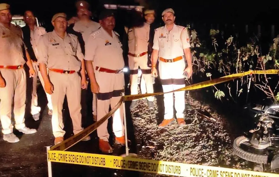 लखीमपुर-खीरी: पुलिस मुठभेड़ में 25 हजार का अंतर्जनपदीय इनामी बदमाश गिरफ्तार 