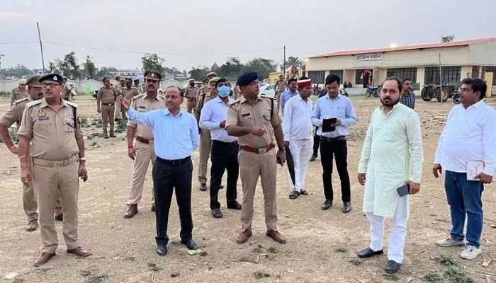 Deputy CM Brajesh Pathak तीन को आएंगे Farrukhabad, प्रशासन तैयारियों में जुटा, अधिकारियों ने इन जगहों पर किया निरीक्षण