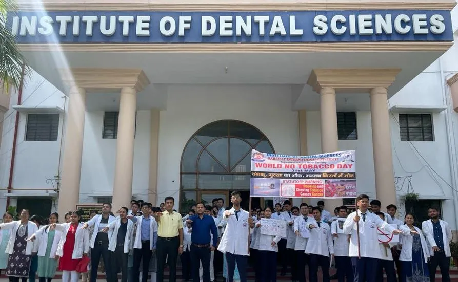 बरेली: तंबाकू जानलेवा है...जागरूक करने को Institute Of Dental Science ने निकाली रैली
