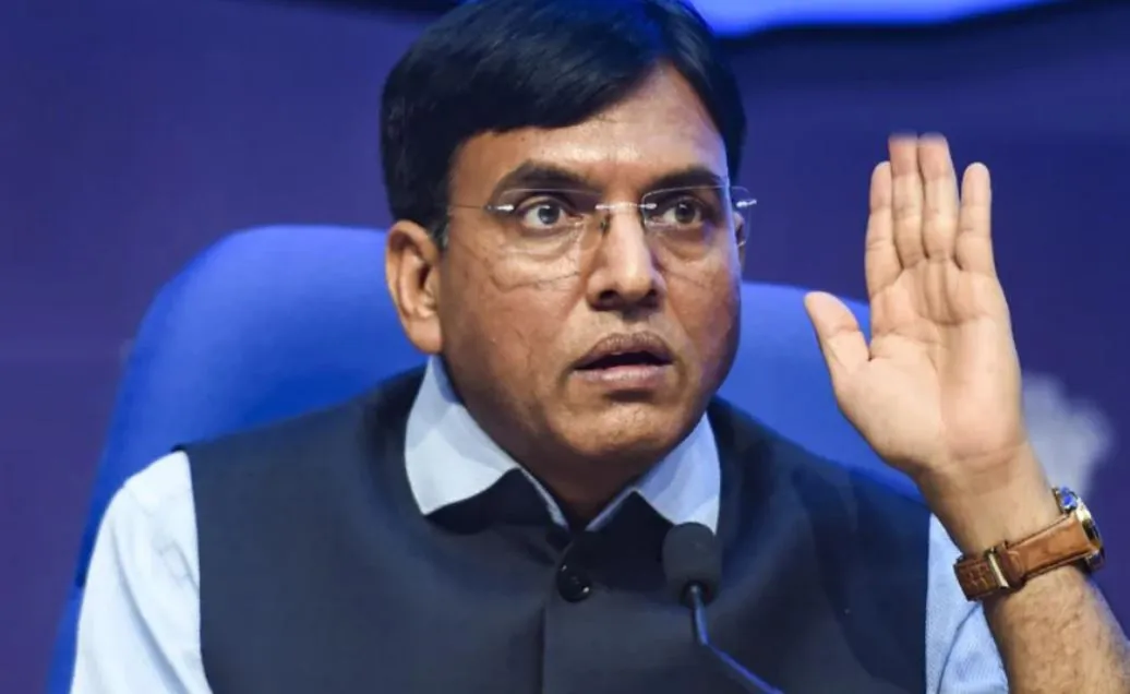 औषधि उद्योग वैश्विक प्रतिस्पर्धा के लिए गुणवत्ता, किफायती विनिर्माण पर दें ध्यान: मांडविया 