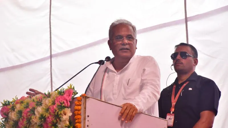 फतेहपुर में छत्तीसगढ़ के CM भूपेश बघेल ने BJP पर किया हमला, बोले- विदेशी धरती पर मेडल जीतने वाली बेटियों के साथ अन्याय