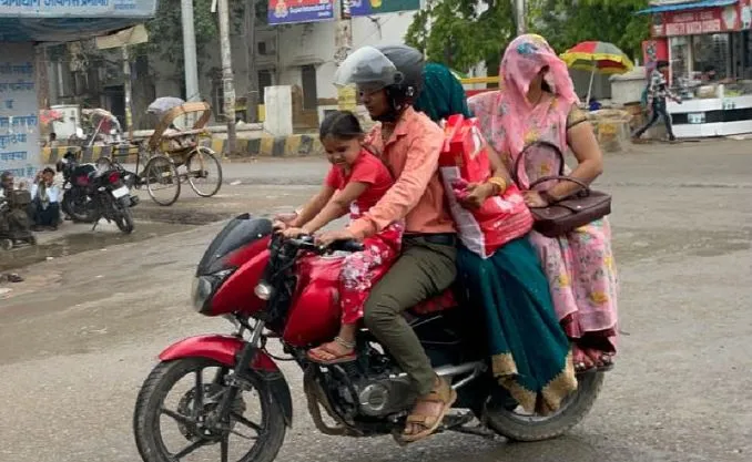 बरेली: हल्की बूंदाबांदी से मौसम हुआ सुहाना, लोगों को गर्मी से मिली राहत