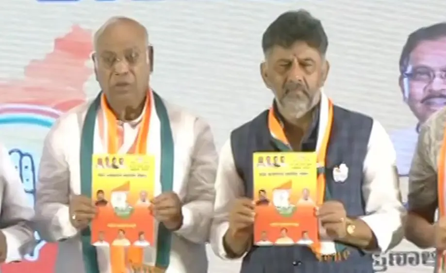 कांग्रेस ने कर्नाटक चुनाव के लिए मेनिफेस्टो किया जारी, यहां जानें क्या हुईं घोषणाएं