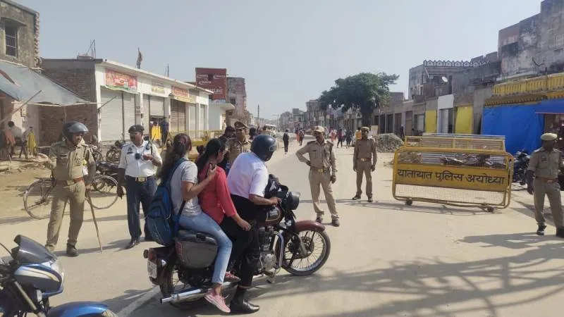 अयोध्या : अयोध्या में आए दिन वीवीआईपी मूवमेंट, आम आदमी परेशान