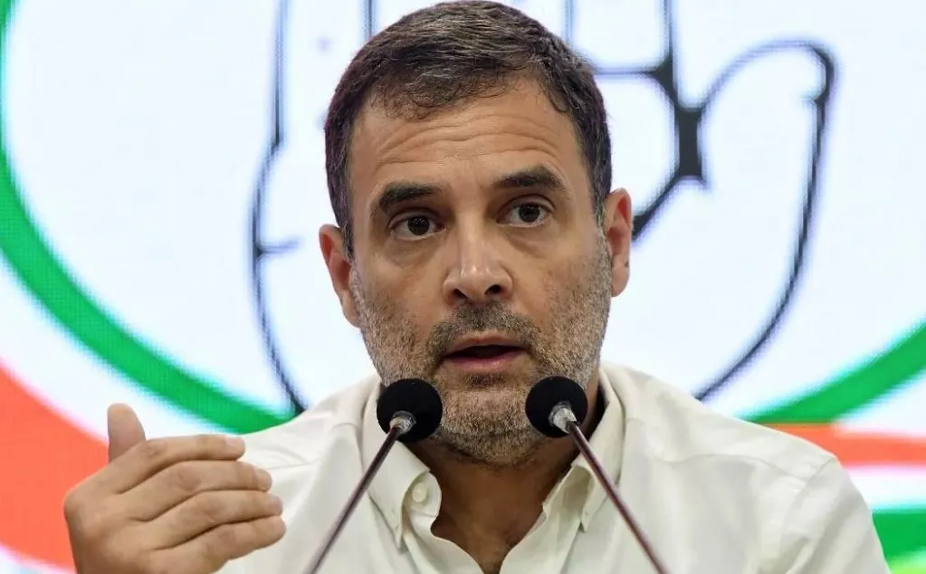  संसद भवन के उद्घाटन समारोह में राष्ट्रपति को नहीं बुलाना सर्वोच्च संवैधानिक पद का अपमान: राहुल गांधी