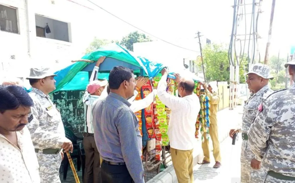 बरेली: सीएम योगी आदित्यनाथ के आने से पहले नगर निगम ने चलाया अतिक्रमण हटाओ अभियान