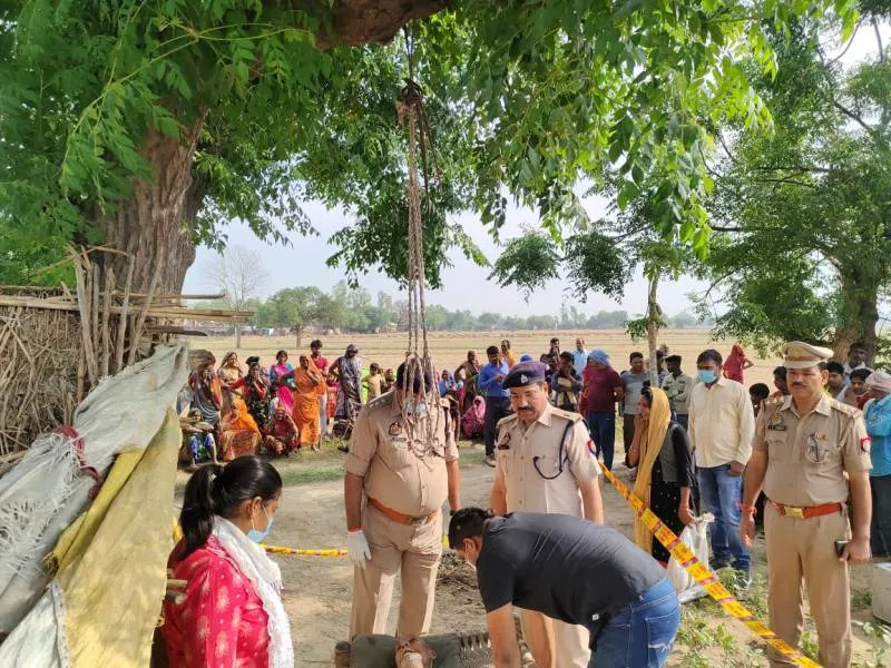 रायबरेली : खेत में बनी झोपड़ी में संदिग्ध अवस्था में मिला वृद्ध का शव, हत्या का आरोप