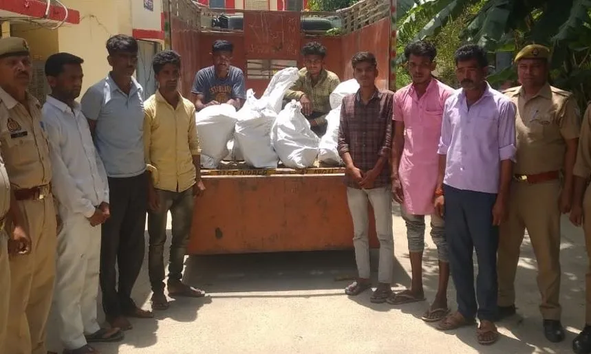 बरेली: पुलिस ने आठ ऑटो लिफ्टर को किया गिरफ्तार, बाइक के पार्ट्स और औजार बरामद 