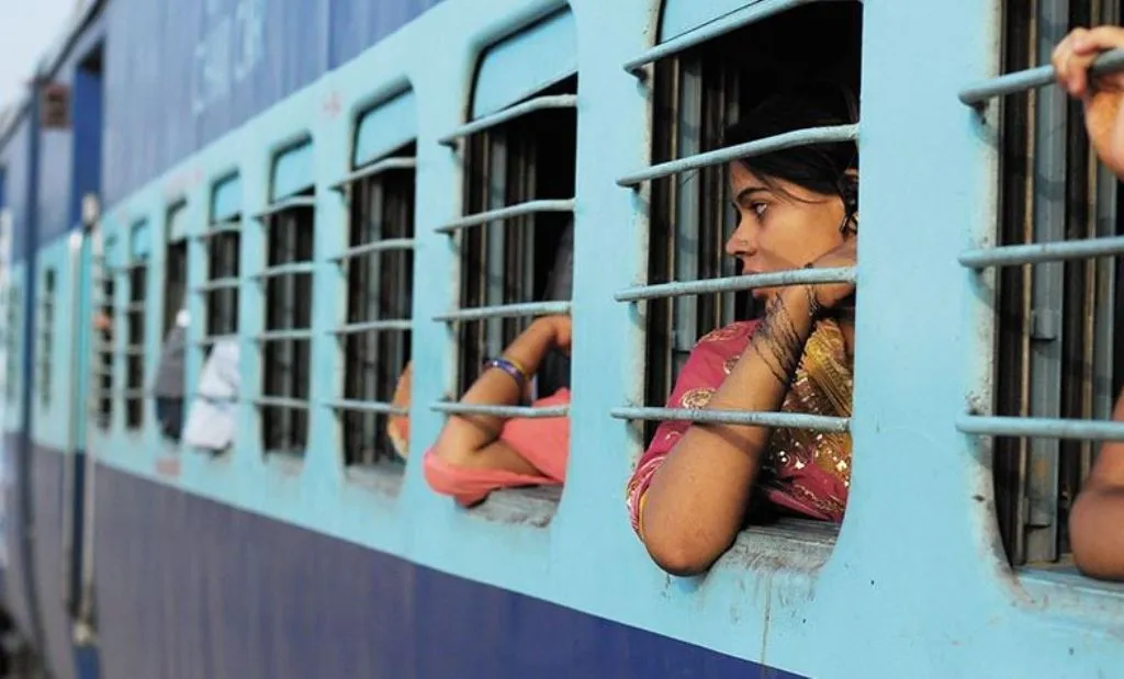 बरेली: अब रेलवे 'उधार' में कराएगा सफर, कैश ट्रांसफर की समस्या से मिलेगी निजात, जानिए कैसे बुक होगा टिकट 